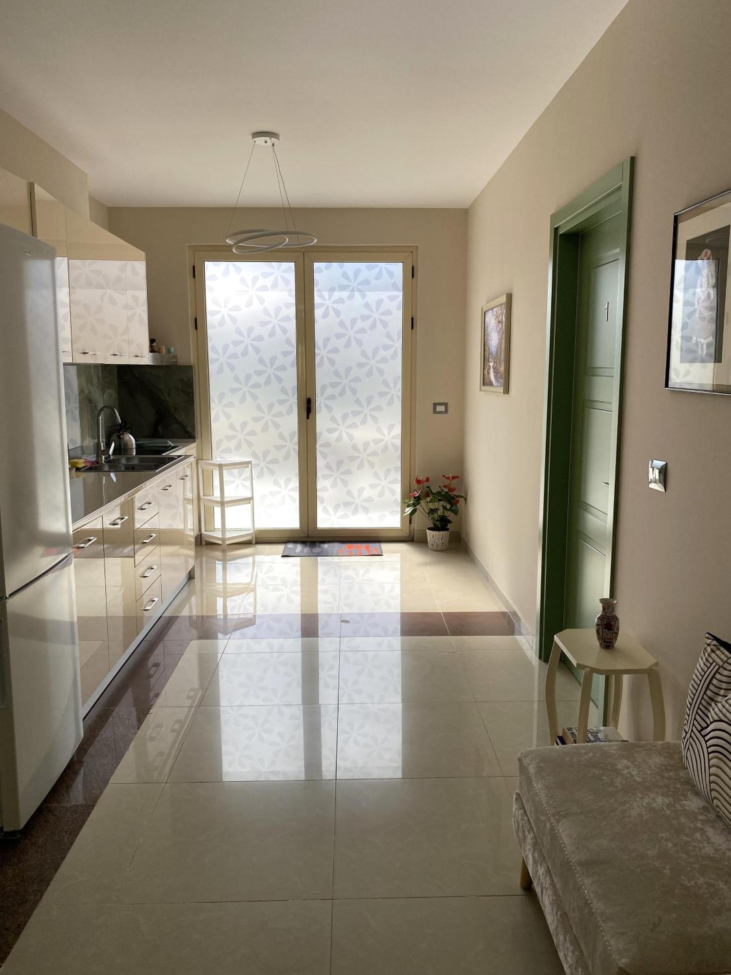 Tinas Rooms ดูร์เรส ภายนอก รูปภาพ